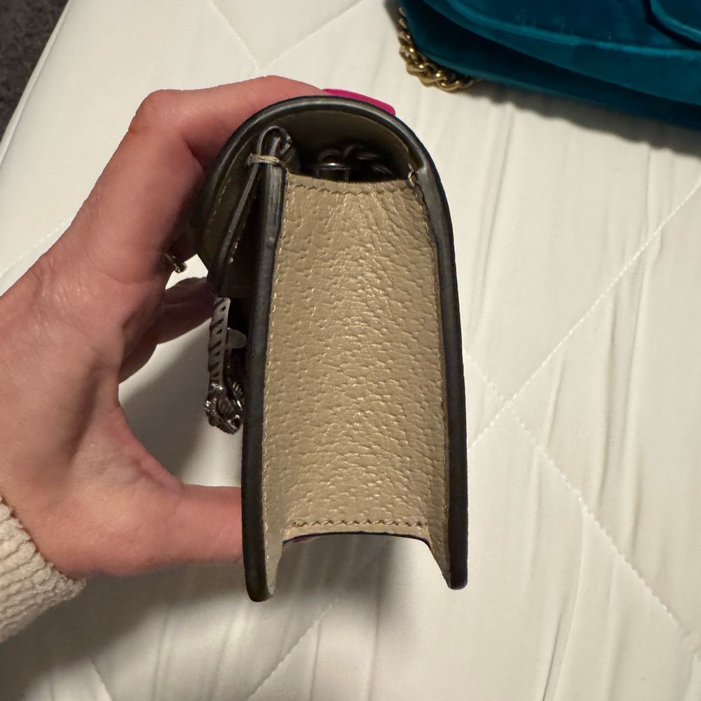Gucci Beige GG Supreme Mini Crossbody with Silver-Tone Hardware - Picture 9 of 10